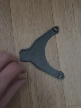 Fördelen att ha 3D skrivare är att man kan tillverka tillbehör till vagnen istället för att köpa. Avrinning till skorsten på trumatic pannan, för att slippa få is på husvagns väggen vintertid. #fritidsvagnen #niewiadów #husvagn #husvagn&camping #freedomcaravan